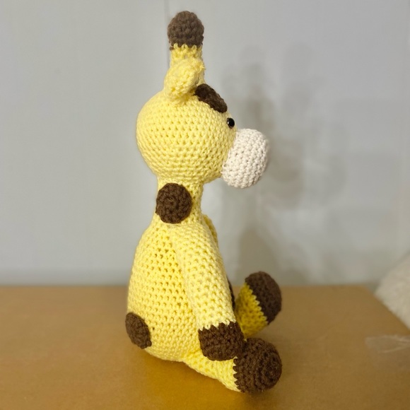 Made to Order- crochet giraffe amigurumi - Picture 3 of 7